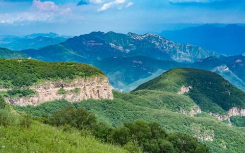 山行杜牧（原文、译文及简析）